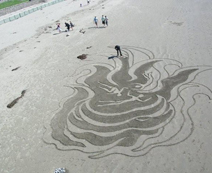 Beach artist at work