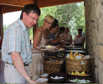 Hot dogs & sloppy joes at the Zoo